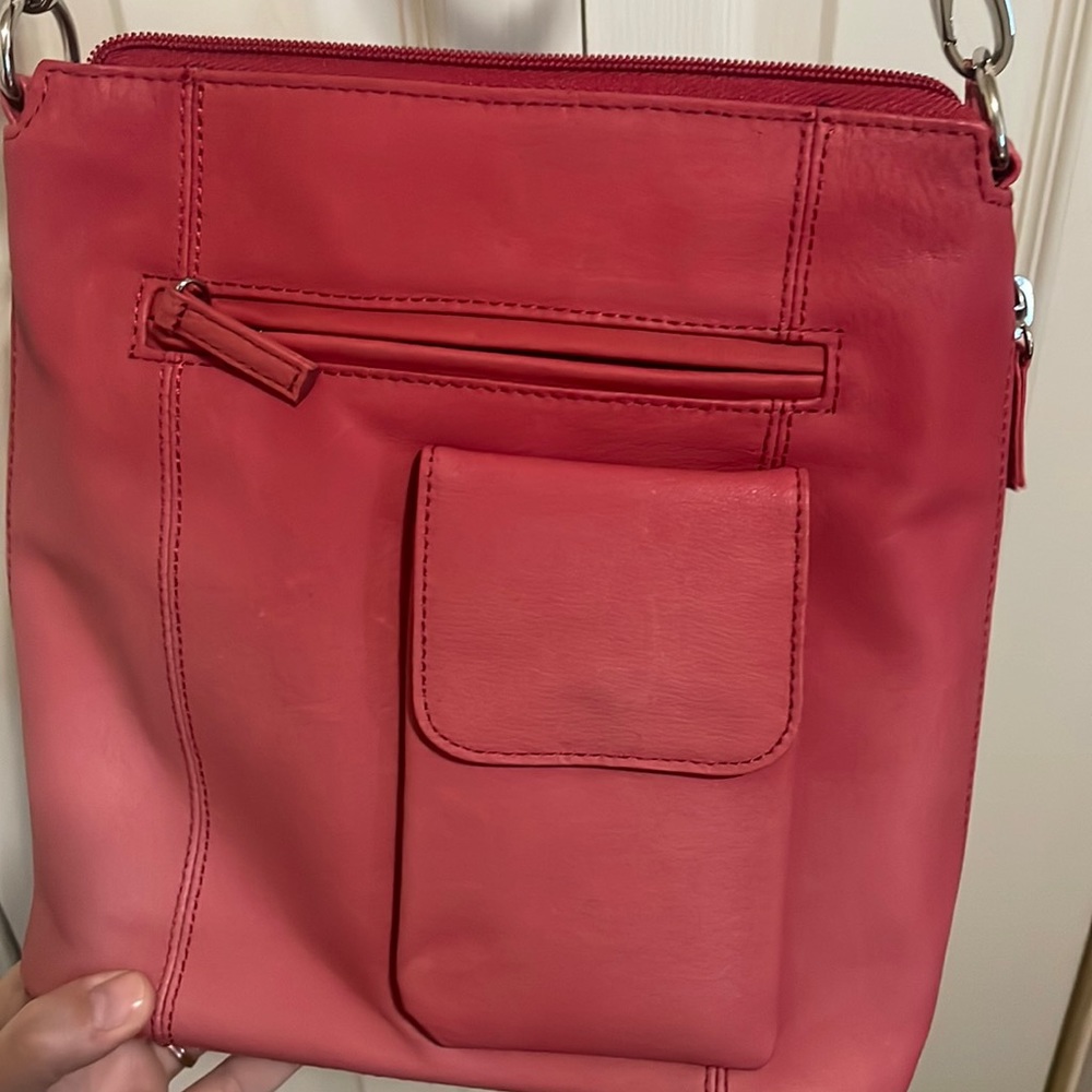 NWOT Gun Toten Mamas purse, watermelon color